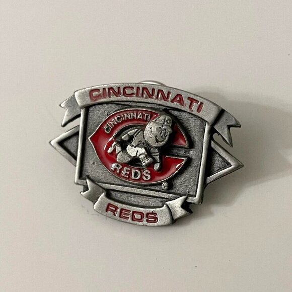 Vintage MLB Cincinnati Reds Baseball Souvenir Mascot Pin - Picture 9 of 9